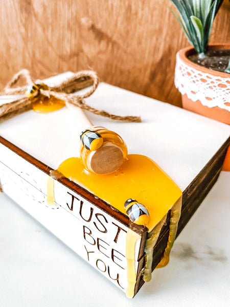 Honey Bee Tiered Tray Set